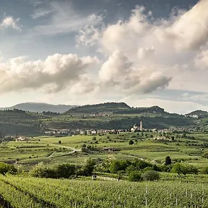  Alloggio per agriturismo Le Bignele